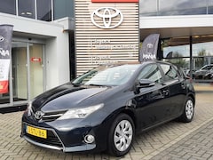 Toyota Auris - 1.6 VVT-i ASPIRATION 5-DEURS TREKHAAK CRUISE CAMERA BLUETOOTH NL-AUTO
