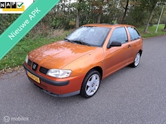 SEAT Ibiza - 1.4 Stella # Met Nieuwe APK