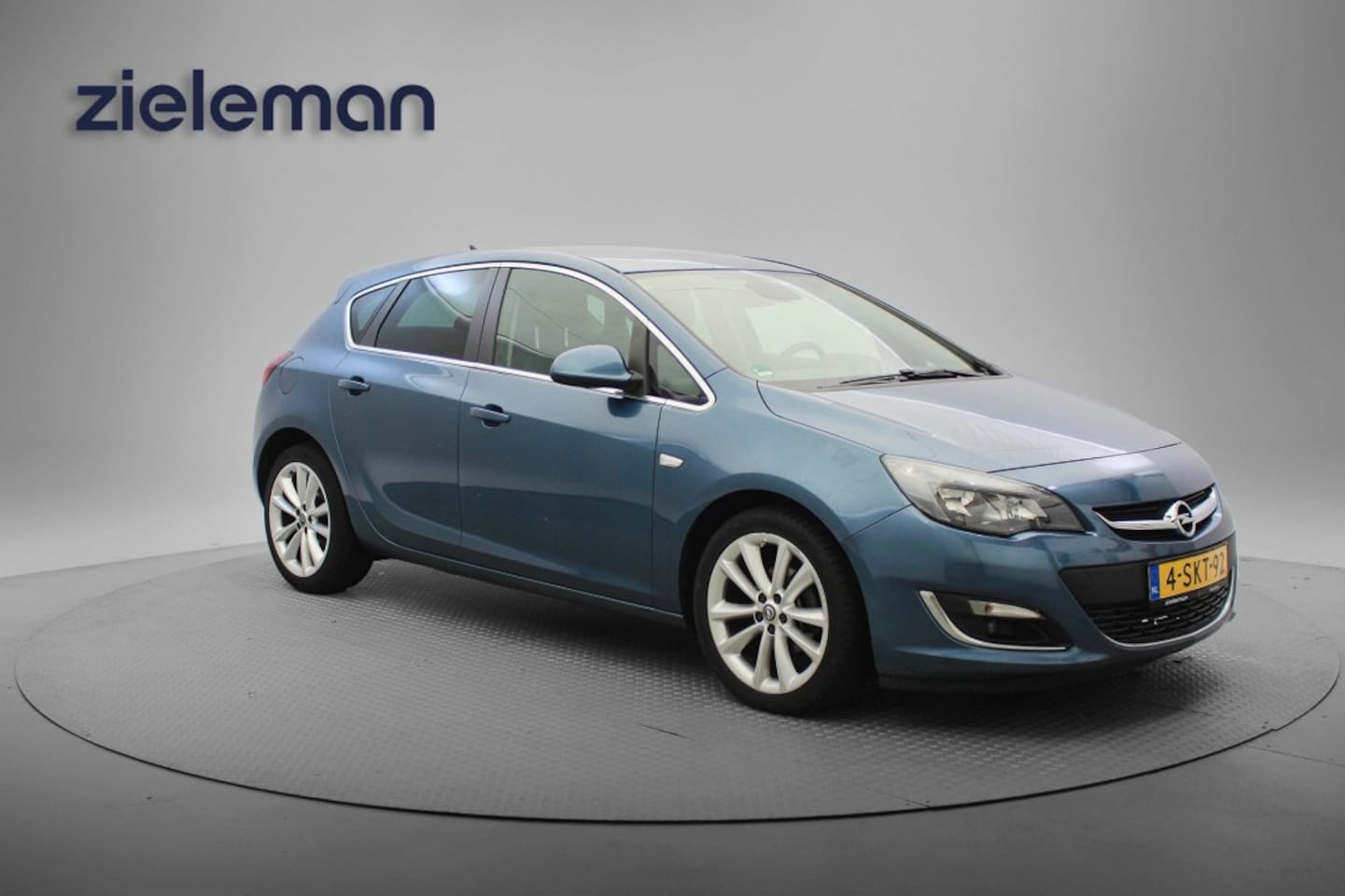 Opel Astra - 1.4 Turbo Cosmo - Leer, Navi, Camera, Stuur/Stoel verwarming - AutoWereld.nl