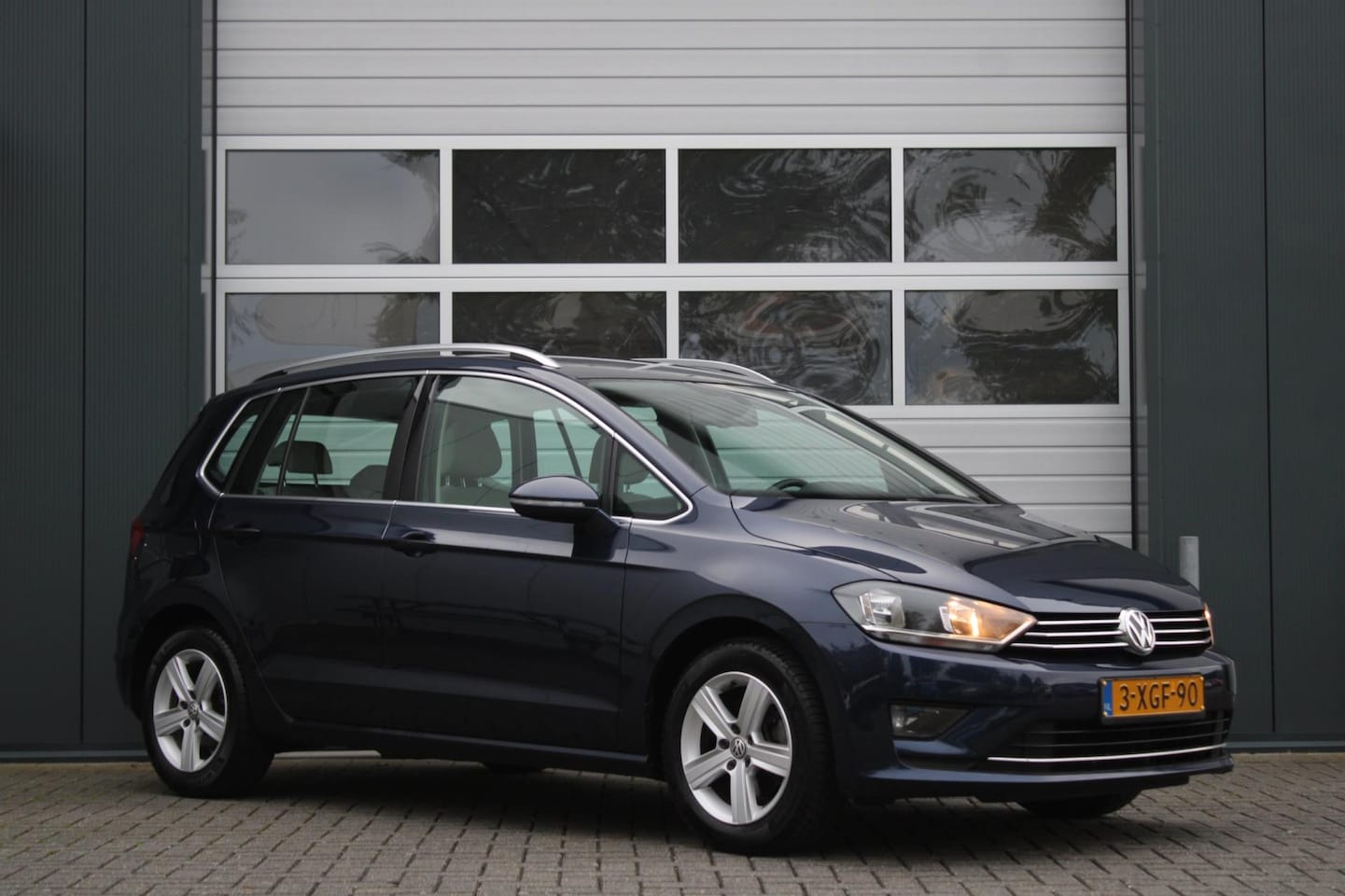 Volkswagen Golf Sportsvan - 1.4 TSI Highline DSG 125pk Camera/Dodehoek/Clima/Cruise/Navi/Bluetooth/RadioCD/16"LM/Trekh - AutoWereld.nl