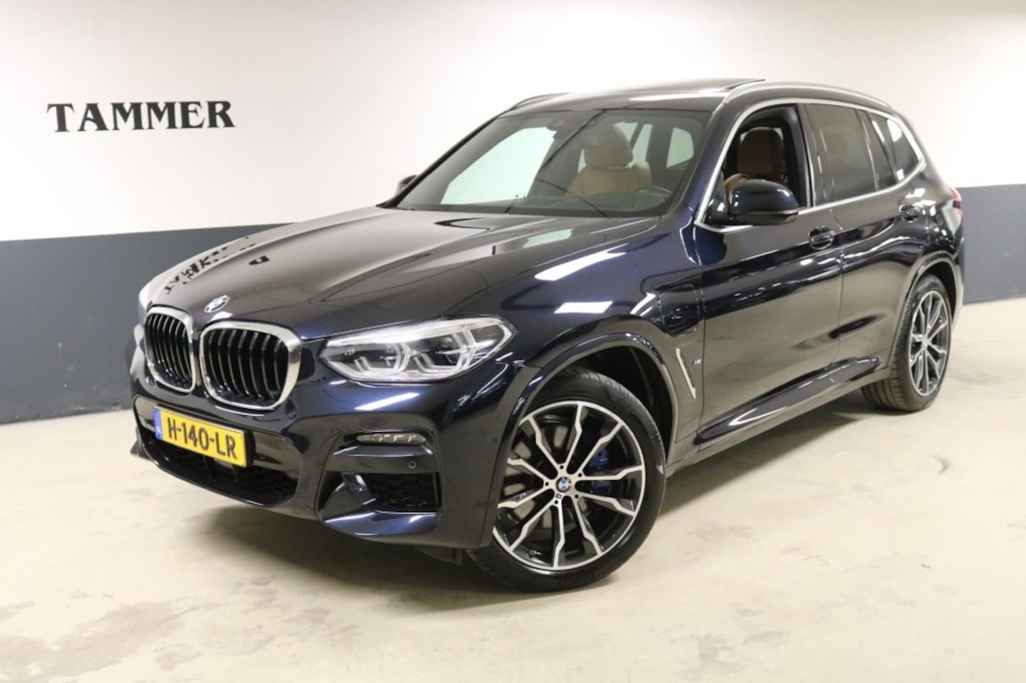 BMW X3 - xDrive30e eDrive M-SPORT-PANO-ORG.NL-HUD-DEALER ONDERHOUDEN-ZEER NETTE AUTO - AutoWereld.nl