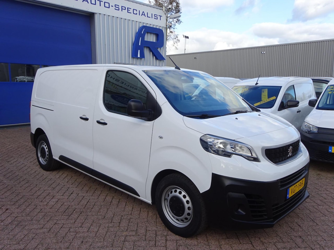 Peugeot Expert - 1.5 BlueHDI 120 PK LENGTE 2 AIRCO CRUISE CONTROL ACHTERKLEP - AutoWereld.nl