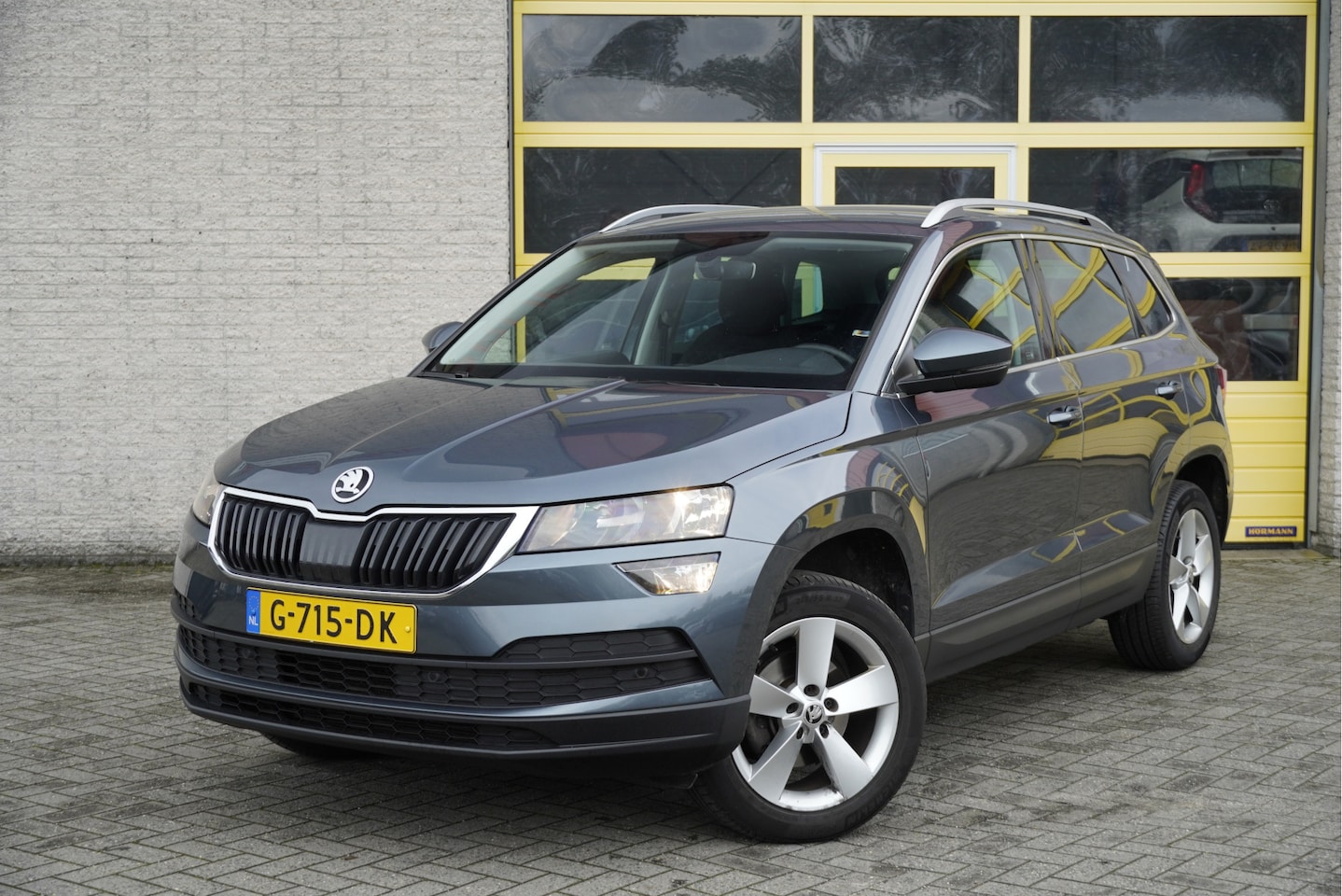 Skoda Karoq - 1.0 TSI Automaat! Ambition Business BJ2019 Lmv 17" | Led | Pdc | Navi | Trekhaak | App-Con - AutoWereld.nl