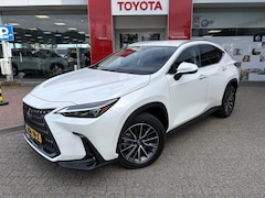 Lexus NX - 450h+ AWD Luxury Line | Trekhaak | Sensoren | Leder | Android Au