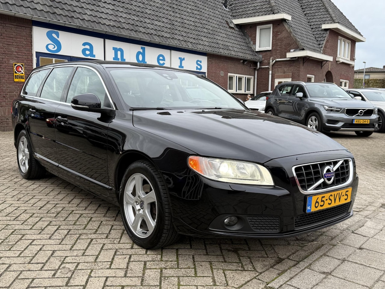Volvo V70 - 1.6 T4 Limited Edition 1.6 T4 180 pk Limited Edition - AutoWereld.nl