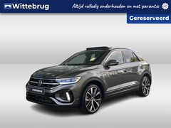 Volkswagen T-Roc - 1.5 TSI R-Line / Panorama dak / Leer / afneembare trekhaak / IQ light / 19 Inch / Cockpit