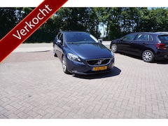 Volvo V40 - 1.6 T3 Momentum CRUISE NAVI PDC CLIMA