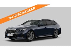 BMW 5-serie Touring - 530e M-Sport - Pano - Trekhaak - Driving Ass - Camera