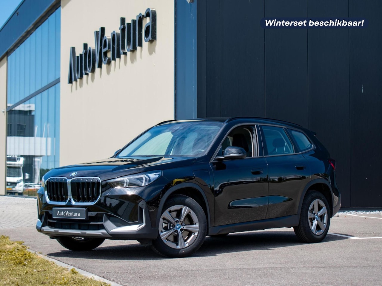 BMW X1 - xDrive25e Stoelverwarming l Adapt. LED l Head-Up l Parking Assistant Plus - AutoWereld.nl