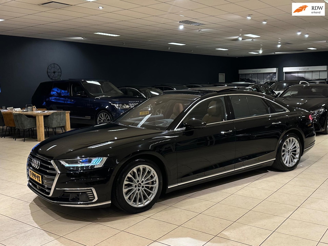 Audi A8 - 60 TFSI e Quattro LANG|Chauffeur-Pakket|Pano|Laser|Voll - AutoWereld.nl