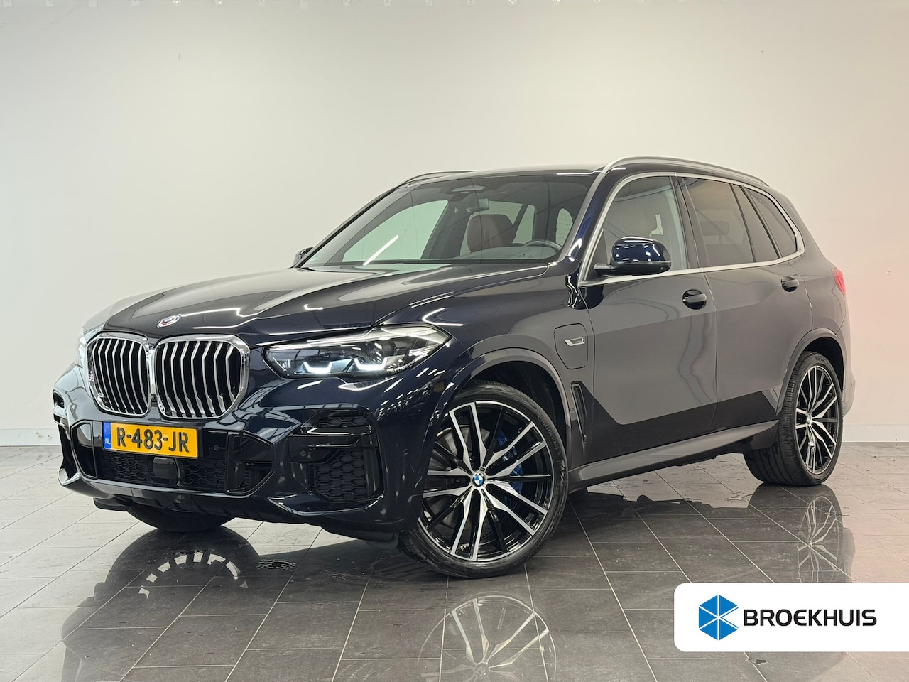 BMW X5 - xDrive45e High Executive | Luchtvering | Apple Carplay/Android Auto | 360 camera | Trekhaa - AutoWereld.nl