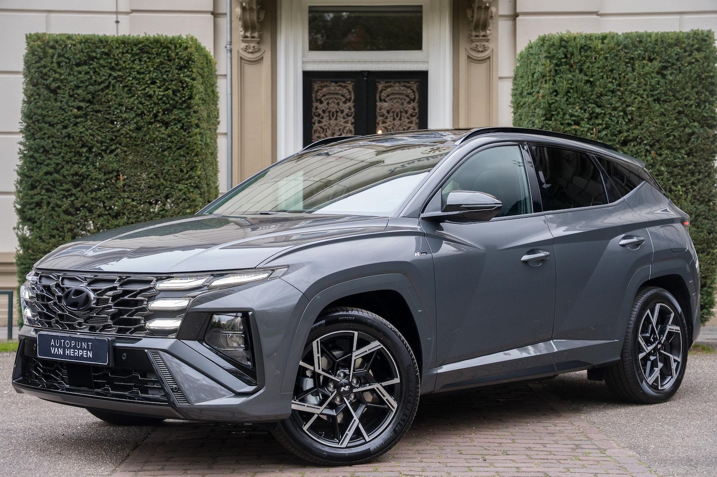 Hyundai Tucson - 1.6 T-GDI PHEV N Line Sky 4WD NIEUW | PANO | CAMERA | ADAPTIVE | CARPLAY - AutoWereld.nl