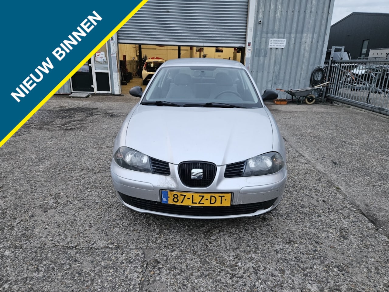 SEAT Ibiza - 1.4-16V Stella - AutoWereld.nl