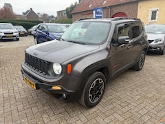 Jeep Renegade - 2.0 MJ Trailhawk*4x4 9T AUTOM* grijs kenteken