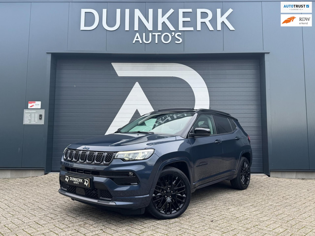 Jeep Compass - 4xe 240 Plug-in Hybrid Electric S 80th Anniversary | Automaat | Pano | Leder | Adaptivecru - AutoWereld.nl