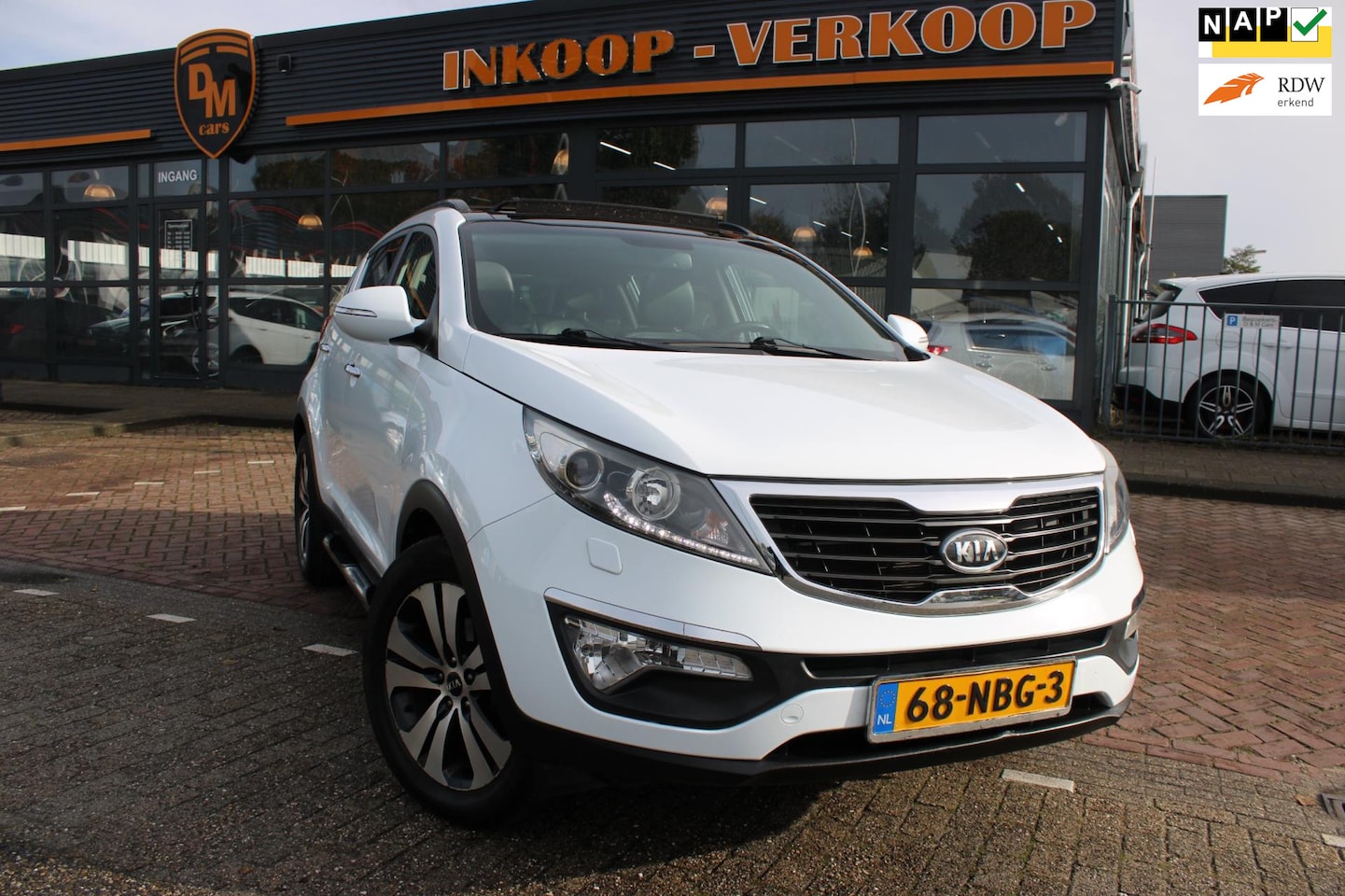 Kia Sportage - 2.0 First Edition|LEER|XENO|PANO|CAMERA|NAVI - AutoWereld.nl