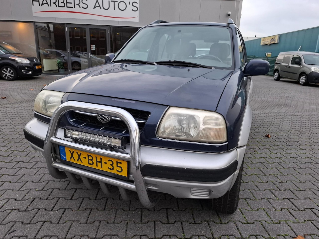 Suzuki Grand Vitara - 2.5 V6 AIRCO/5 DEURS/TREKHAAK - AutoWereld.nl