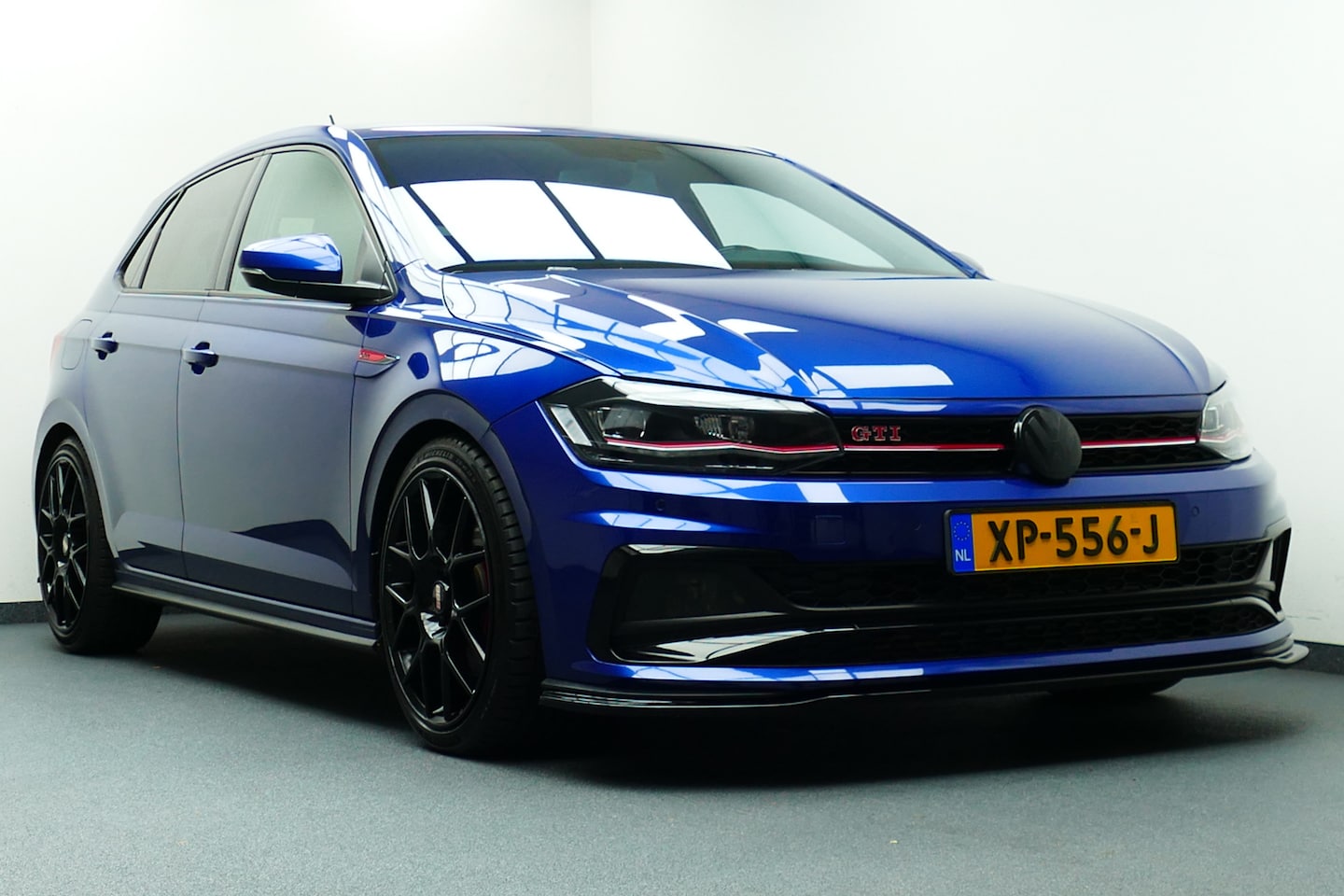 Volkswagen Polo - 2.0 TSI GTI. Adaptief Cruise, Camera, Milltek, 18"LMV, Beats, Led Koplampen - AutoWereld.nl