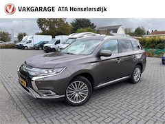 Mitsubishi Outlander - 2.4 PHEV Intense+ | Automaat | Climate control | Cruise control | Camera achter |