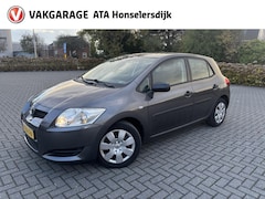 Toyota Auris - 1.4-16V Terra | Airco | Parkeersensoren achter |