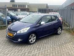 Peugeot 208 - 1.4 VTi Allure 95PK NL AUTO NAP PANORAMA l LEER l Navi l PDC l CRUISE l Airco ECC l LMV TO