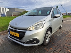 Peugeot 208 - 1.2 PureTech Blue Lion Peugeot 208 1.2 PureTech Blue Lion (Climate, Cruise control, PDC, 1 op 23!)
