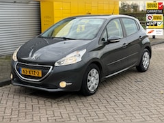 Peugeot 208 - 1.2 VTi 5Drs Airco Parkeersensoren Navi Distributie v.v