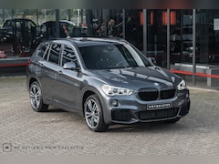 BMW X1 - xDrive 20i | Pano | Head-up | Trekhaak | 4x4