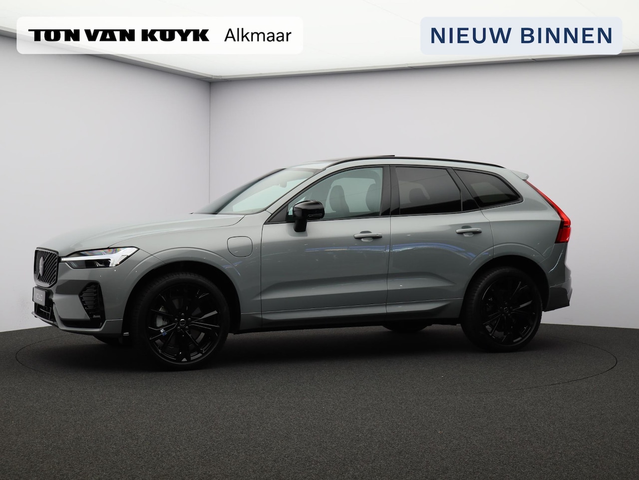 Volvo XC60 - 2.0 T6 Plug-in hybrid AWD Plus Black Edition 2.0 T6 Plug-in hybrid AWD Plus Black Edition - AutoWereld.nl