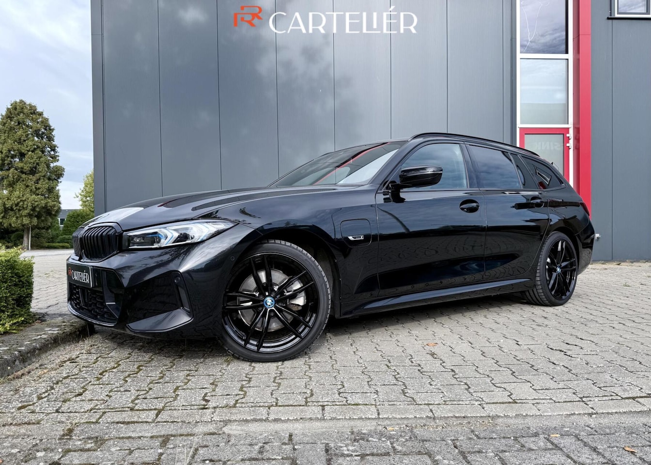 BMW 3-serie Touring - 330e M-Sport | Nw Model | Laser LED | Carplay - AutoWereld.nl