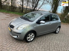 Toyota Yaris - 1.3 VVTi Luna MMT AUTOMAAT