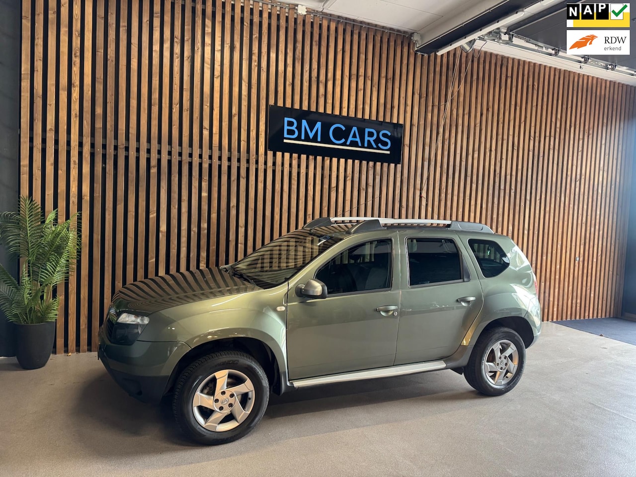 Dacia Duster - 1.6 Delsey 2wd Airco,Trekhaak, 2e Eig - AutoWereld.nl