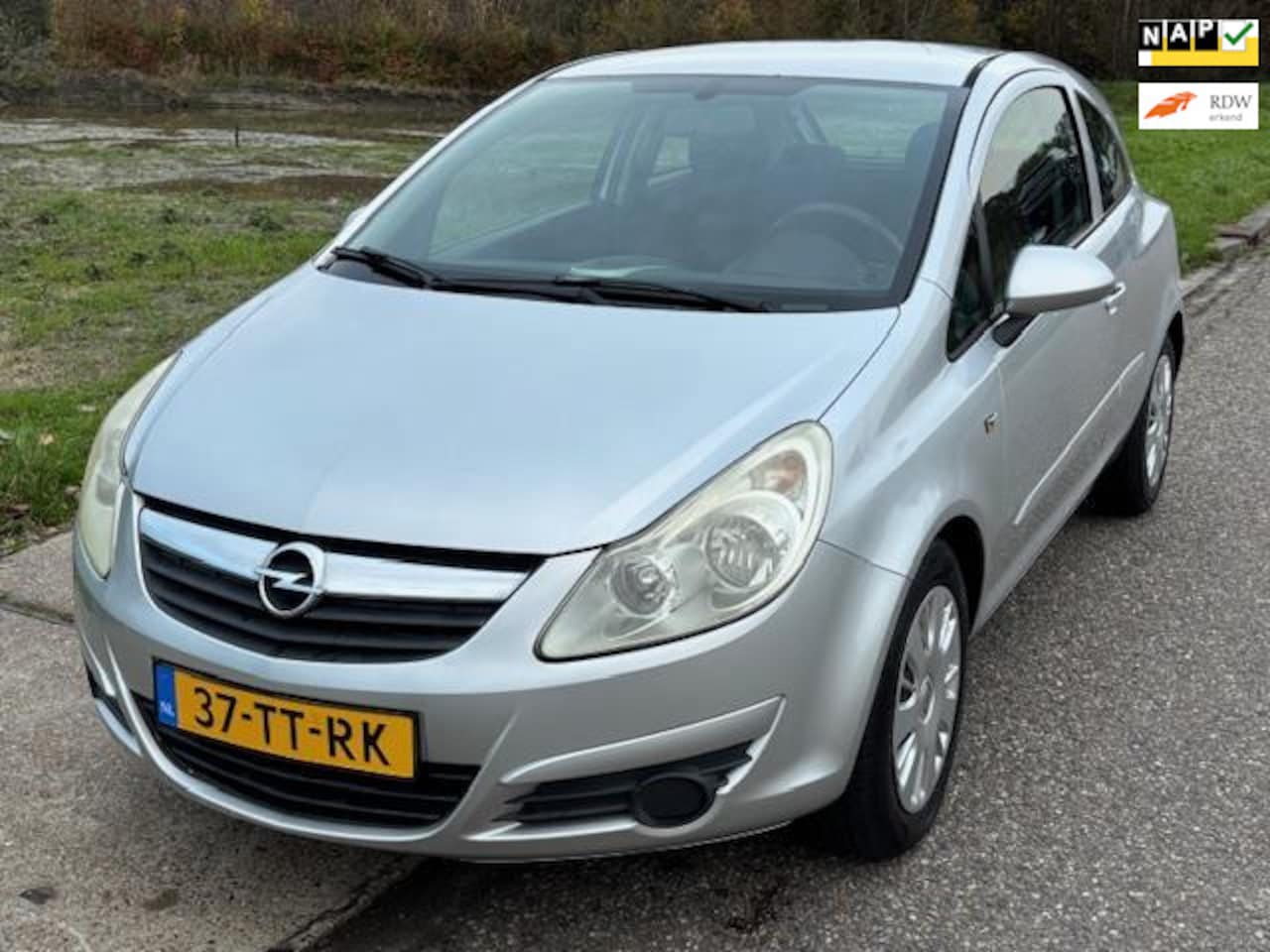 Opel Corsa Electric - 1.4-16V Enjoy 3-Drs Audio-CD/MP3 Electric pakket Colorpakket ABS 2 x airbag Dealeronderhou - AutoWereld.nl