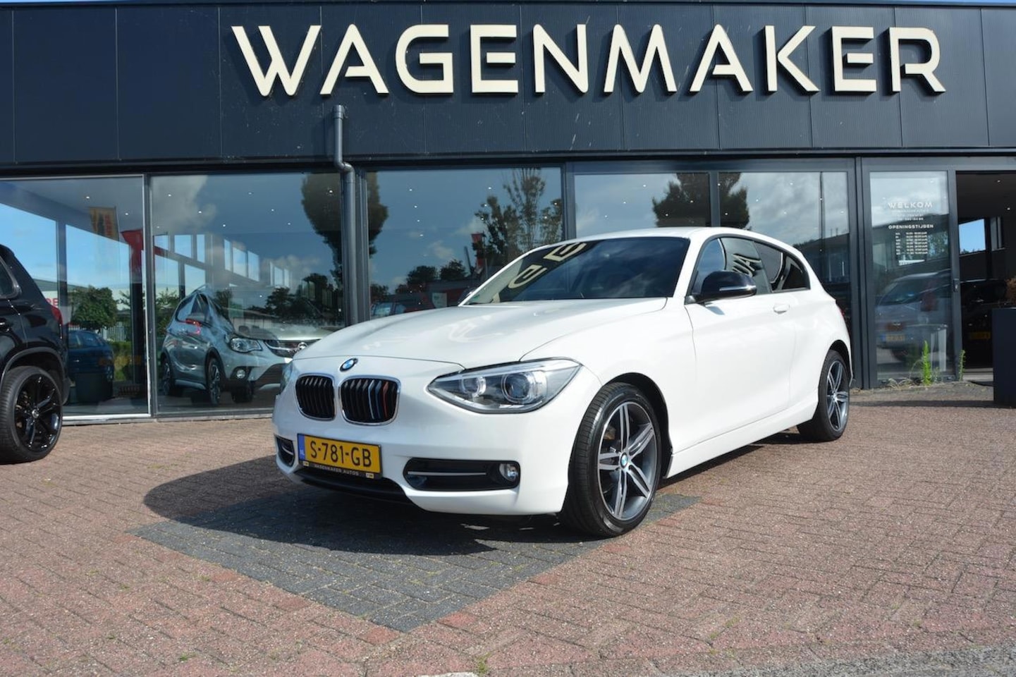BMW 1-serie - 116i EDE Business Sport Clima|Stoelv|CARPLAY|LED - AutoWereld.nl