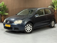 Volkswagen Golf - 1.6 Comfortline