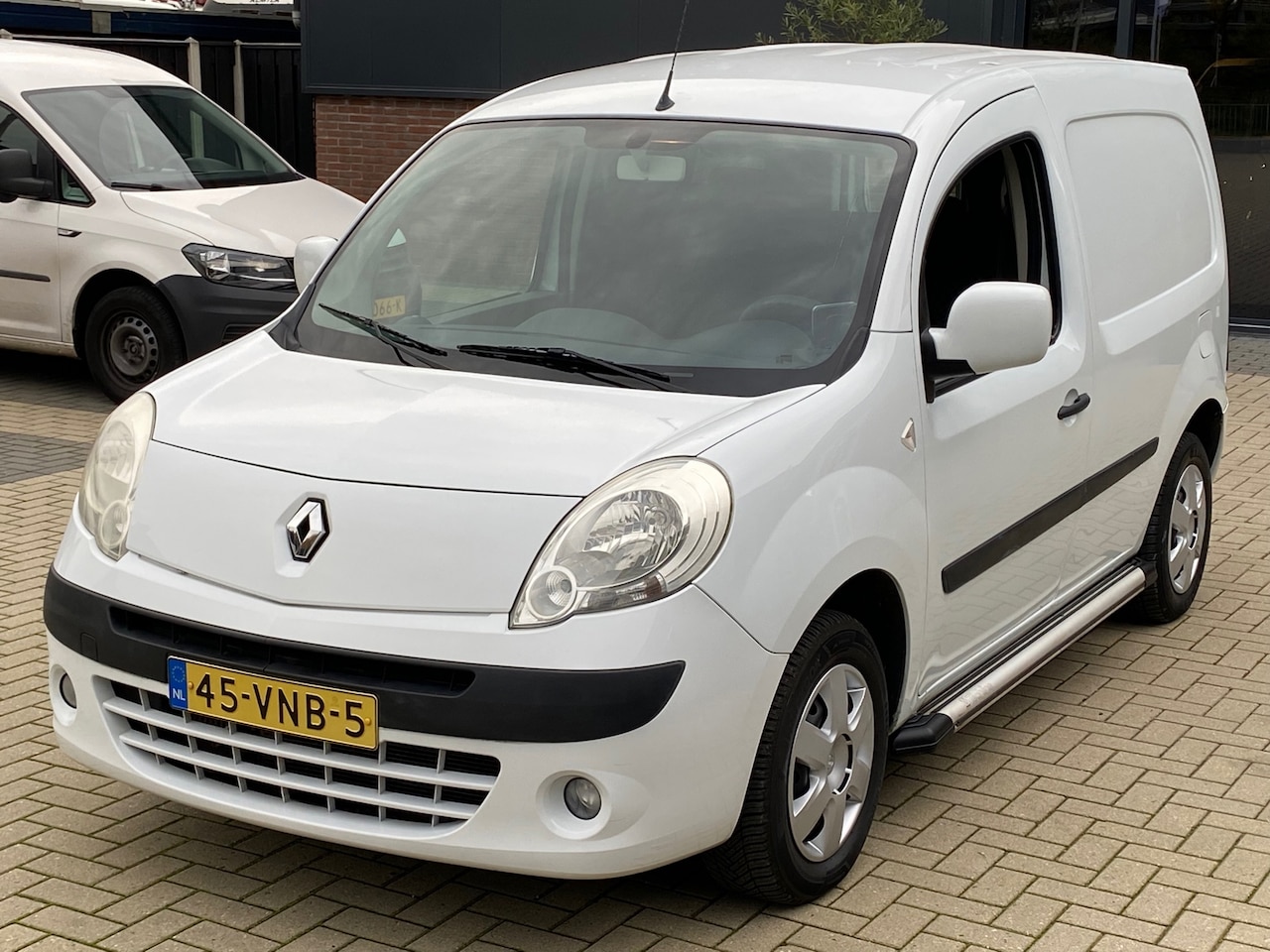 Renault Kangoo Express - 1.5 dCi 105 PK Grand L2 NIEUWSTAAT MARGE AIRCO NAVI TREKHAAK - AutoWereld.nl