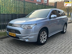 Mitsubishi Outlander - 2.0 PHEV Instyle AIRCO|CAMERA|XENON