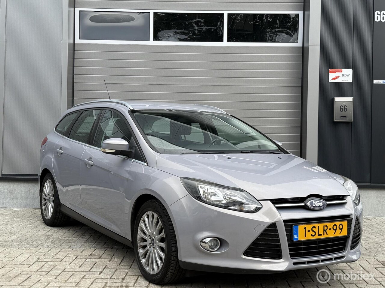 Ford Focus Wagon - 1.0 EcoBoost Titanium 1.0 EcoBoost Titanium - AutoWereld.nl