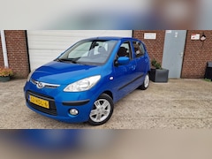 Hyundai i10 - 1.25i Pure In een top staat verkerende Hyundai I 10 1 2 16V airco, lm velgen, Bjr 2008,113 500km nap,