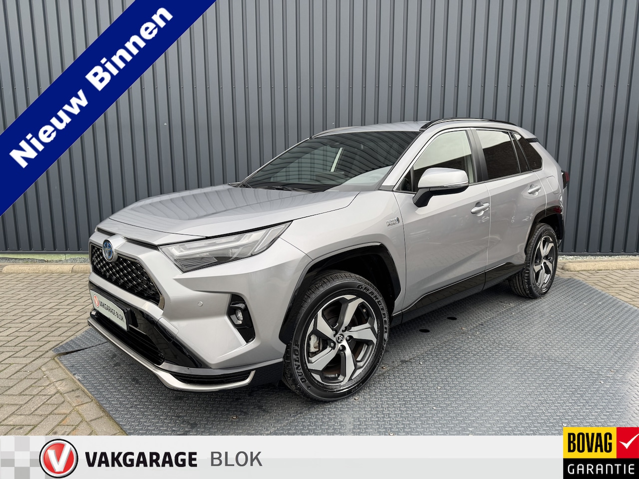 Toyota RAV4 - 2.5 Plug-in Hybrid AWD Dynamic | 6.000 km | Afnm. Trekhaak | Reservewiel | Nieuwstaat | Ri - AutoWereld.nl