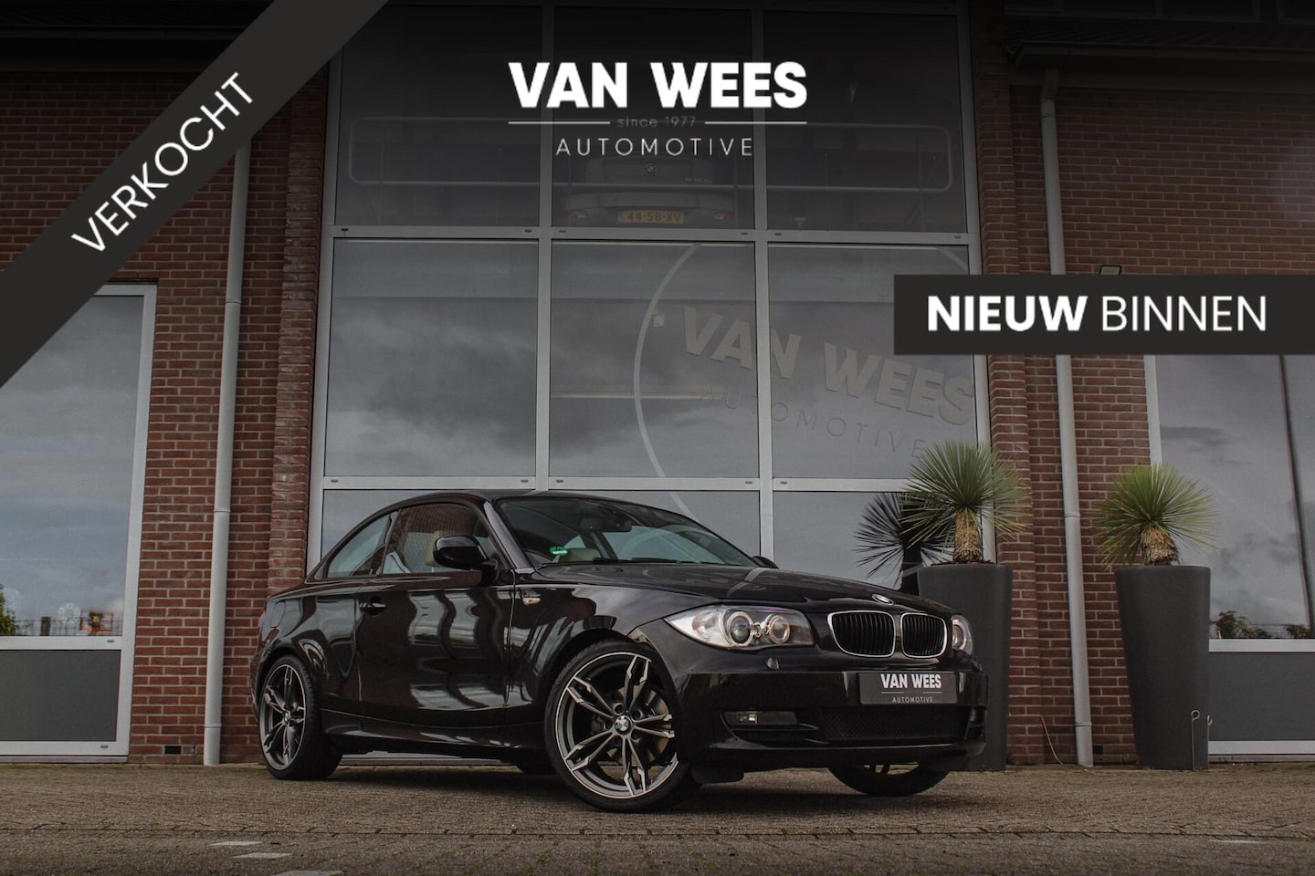 BMW 1-serie Coupé - 120i E82 High-Executive | 170 pk | Leer | 19 inch | Xenon | Harman-kardon | Navi | PDC | S - AutoWereld.nl