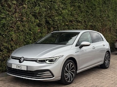Volkswagen Golf - 1.5 eTSI Style Edition Camera CarPlay