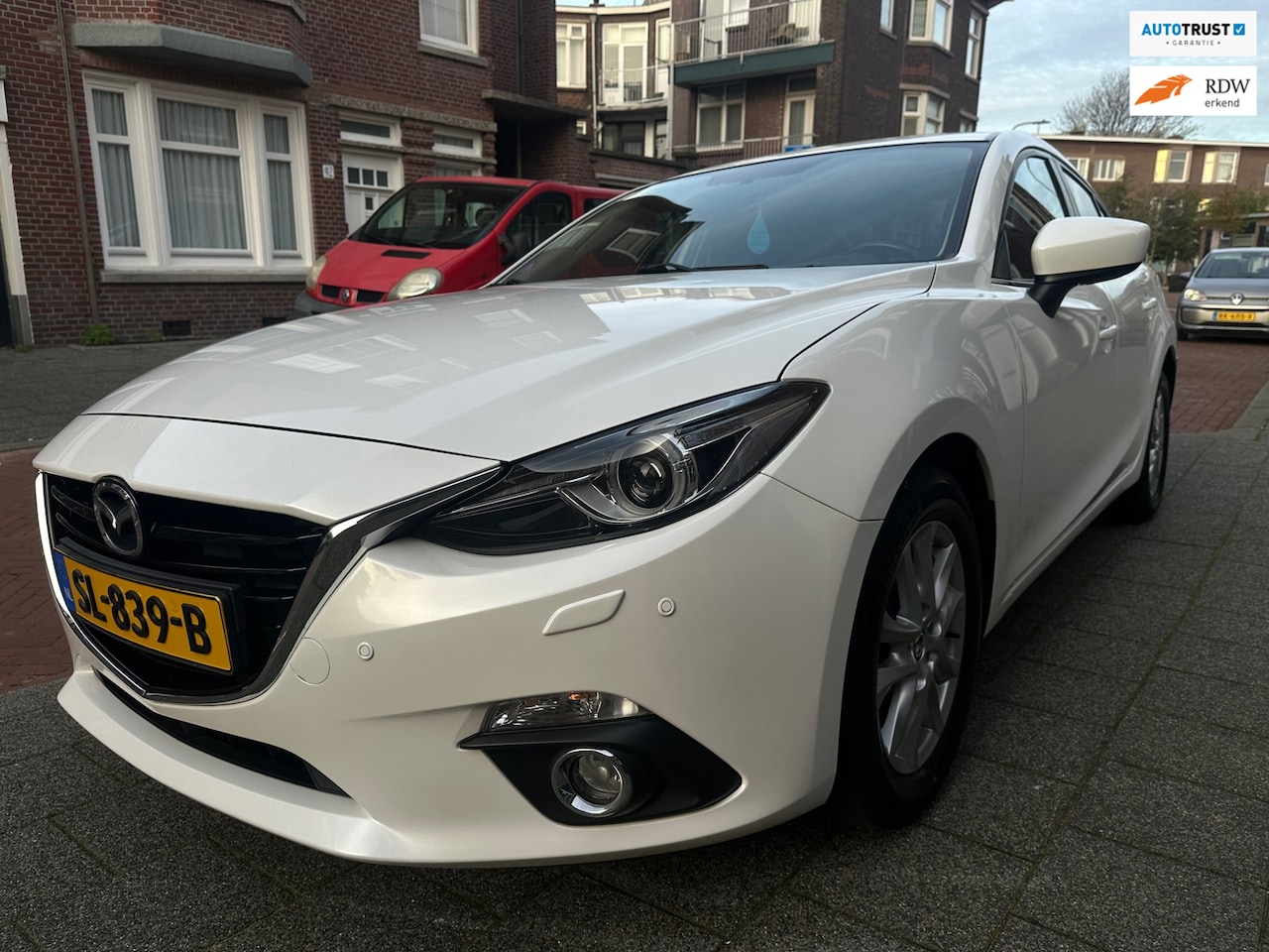 Mazda 3 - 1.5 TS AUTOMAAT Camera PDC LMV Dealer Onderhouden - AutoWereld.nl