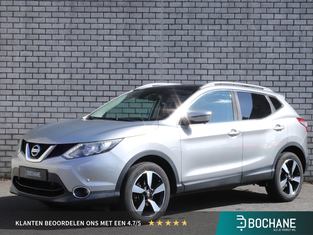 Nissan Qashqai - 1.2 N-Connecta | Panoramadak | Trekhaak - AutoWereld.nl