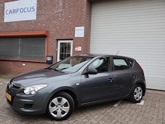 Hyundai i30 - 1.4i Active Airco APK