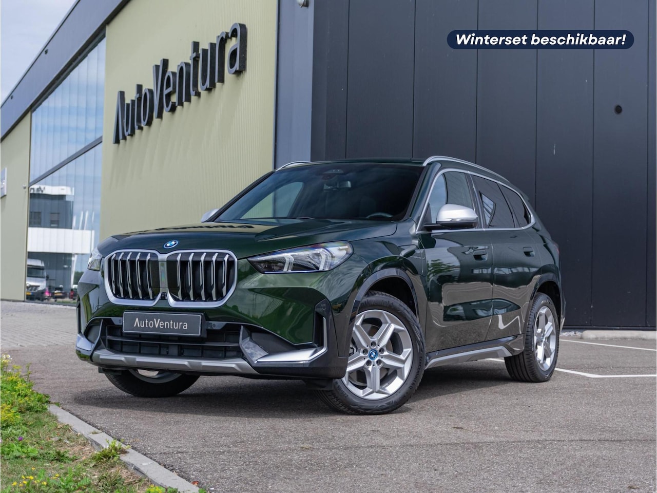 BMW X1 - xDrive25e High Executive Trekhaak l Adapt. LED l Head-Up l Stoelverwarming l Head-Up l Ele - AutoWereld.nl