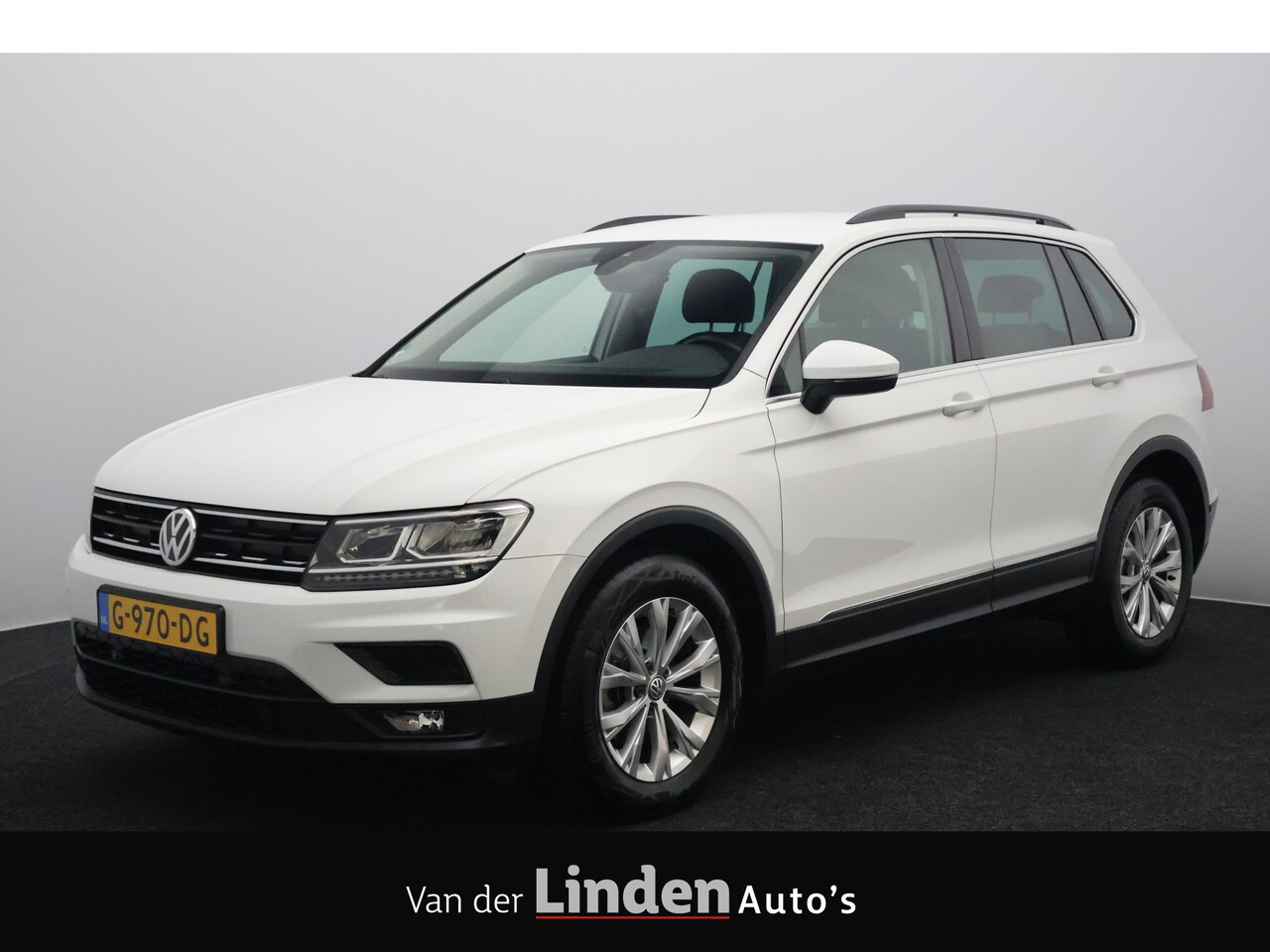 Volkswagen Tiguan - 1.5 TSI Comfortline | Climate Control | Navigatie | Apple Carplay - AutoWereld.nl