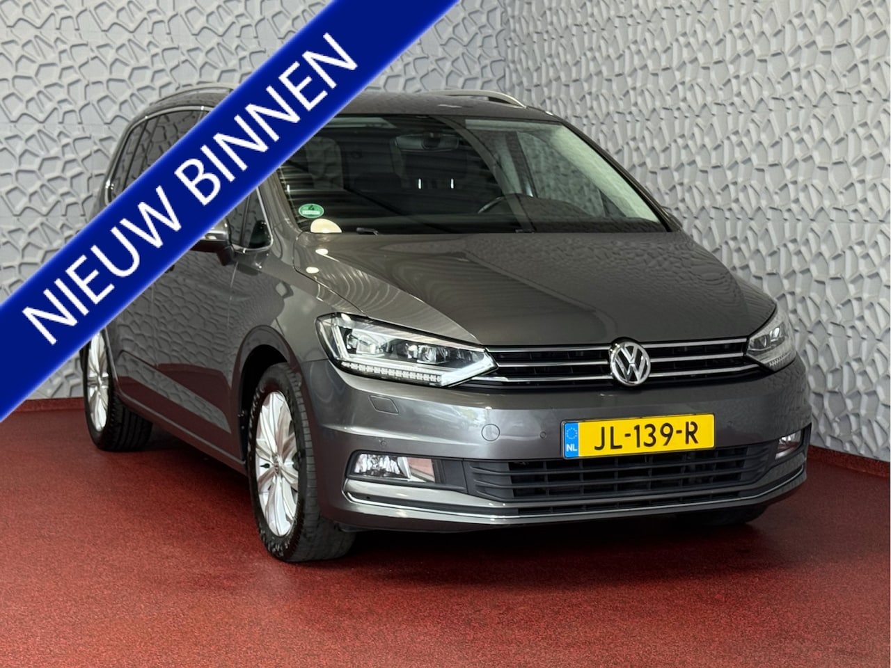 Volkswagen Touran - 2.0 TDI 150PK 6VERS HIGHLINE 7 PERS NAVI STOELVERW ADAP.CRUISE 7 Persoons - 7 Zitter - AutoWereld.nl