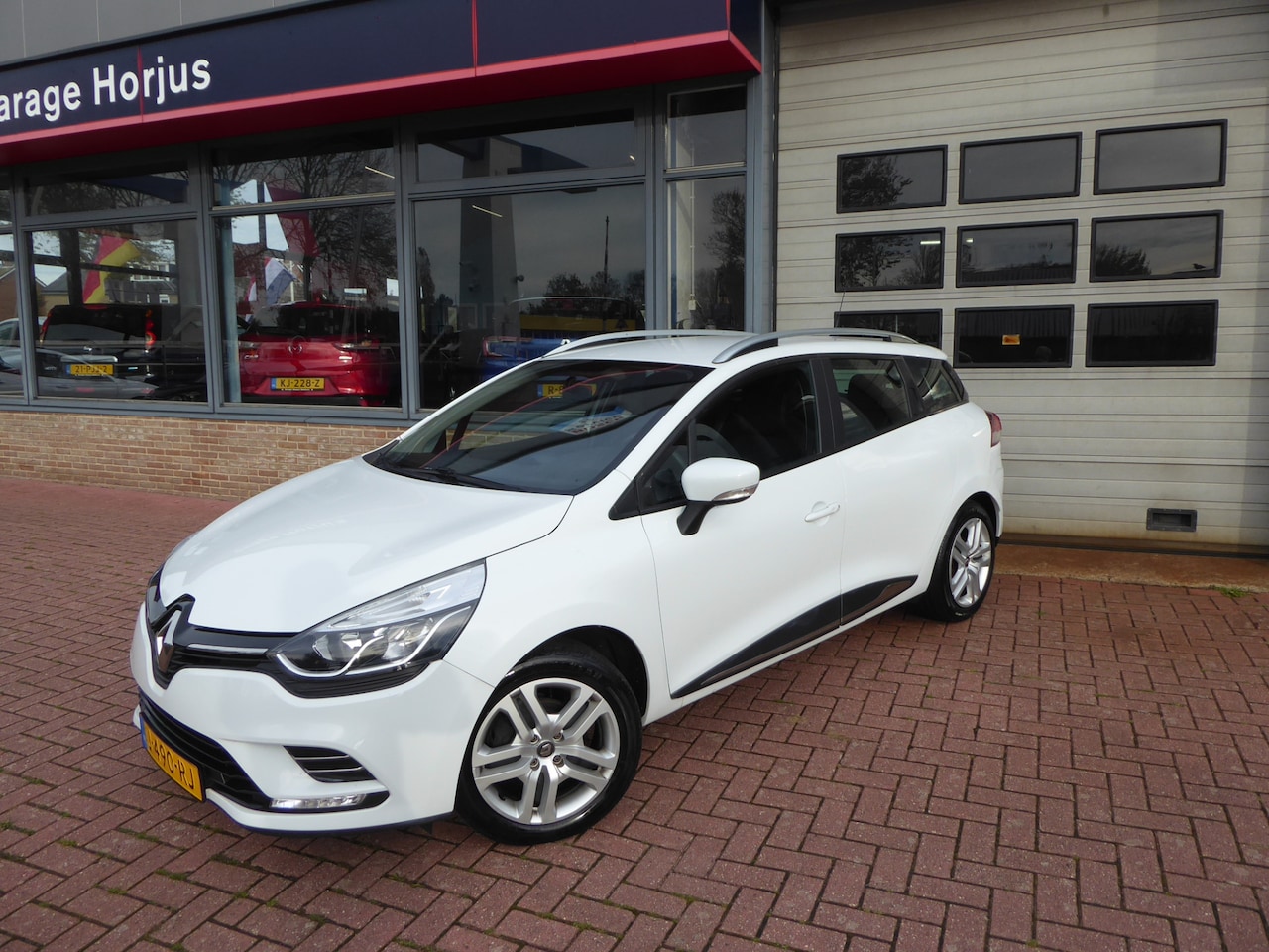 Renault Clio Estate - 0.9 TCe Zen 0.9 TCe Zen, okt 2020 NAVI, AIRCO, CRUISE, EL PAKKET!! - AutoWereld.nl