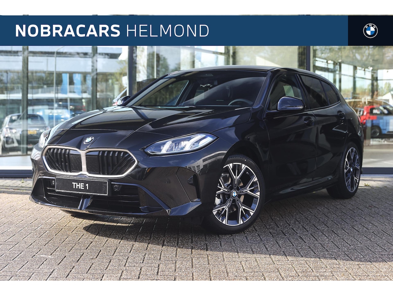 BMW 1-serie - 120 M Sport Automaat / Sportstoelen / Achteruitrijcamera / M Adaptief onderstel / Parking - AutoWereld.nl